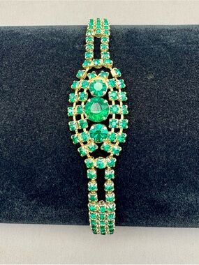 Vintage Mid-Century Emerald Green Rhinestone Gold-Tone Bracelet